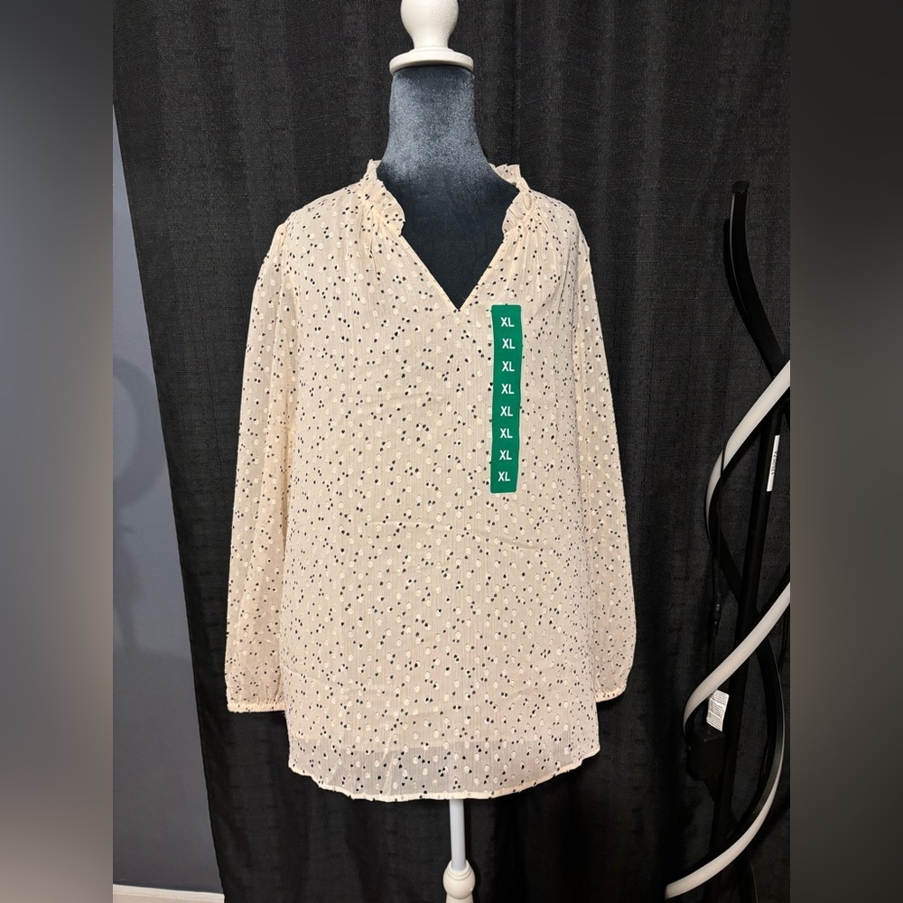 Hilary Radley Beige Printed Ruffled Blouse with Black Speckles - Picture 4 of 9